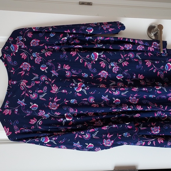 C'est LA Vie 3/4 sleeve blue w/ flower print large - Picture 9 of 11